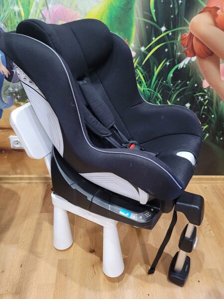 Essentials by Britax- Isofix