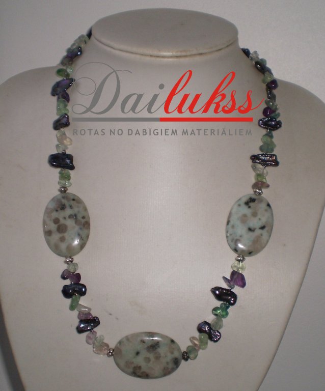 Sezama jašma, Pērles, Fluarīts