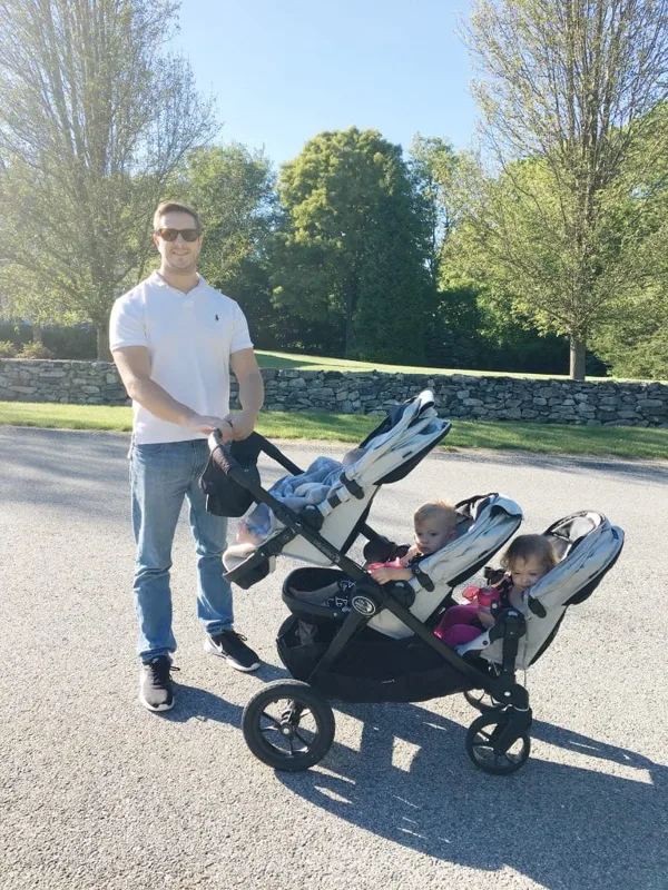 Baby Jogger City ratus iespējams paŗtaisīt par trīsvietīgiem